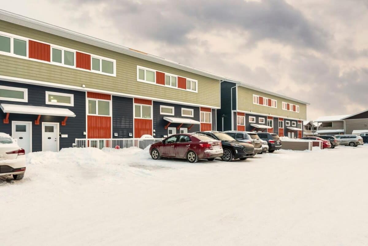 Nn - The Wanderoo - Riverdale 3-Bed 2 5-Bath Whitehorse Exterior photo