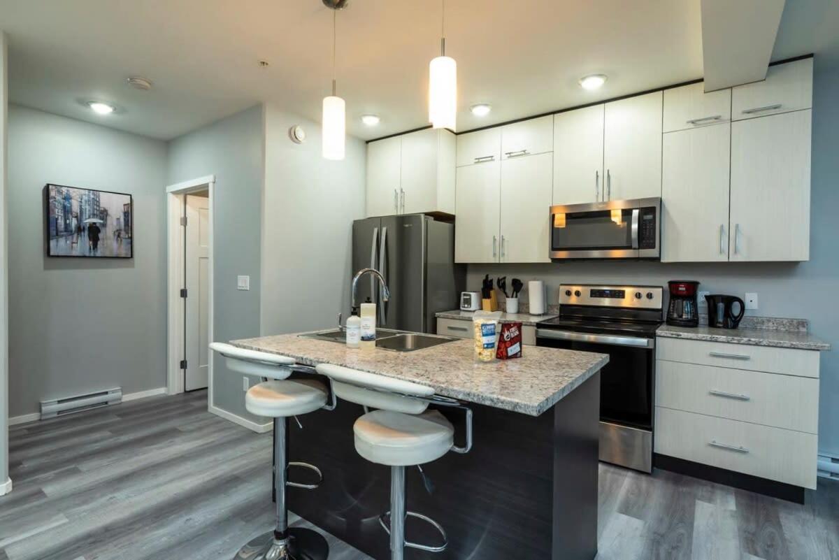 Nn - The Wanderoo - Riverdale 3-Bed 2 5-Bath Whitehorse Exterior photo